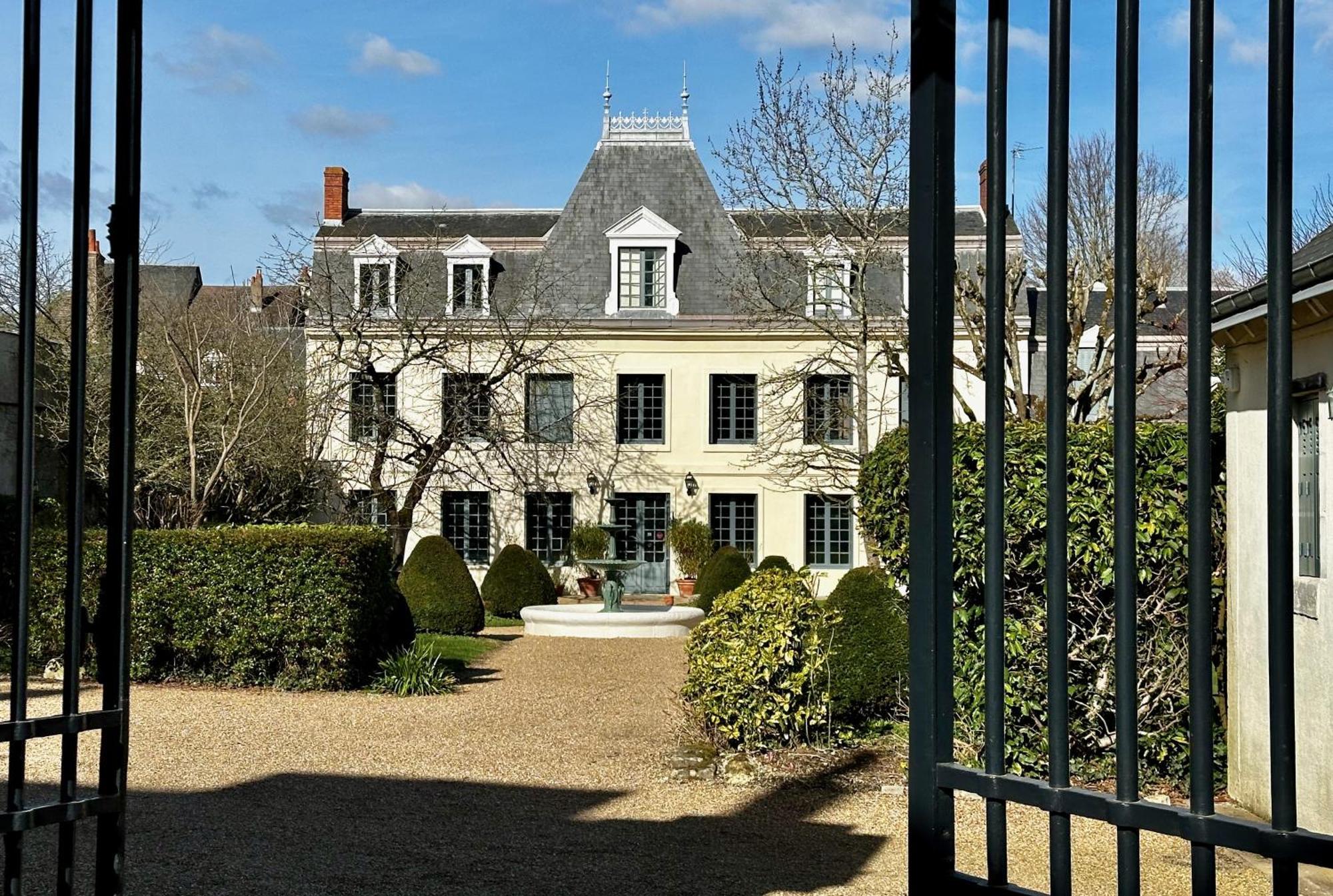 アンボワーズ Le Vieux Manoirヴィラ エクステリア 写真